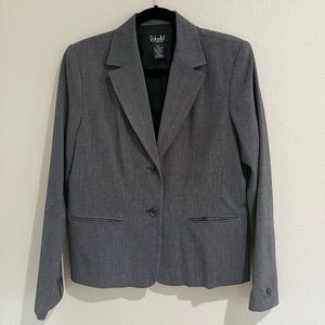 Beautiful Women’s Gray Suit Jacket/Blazer is Size 14P by Rafella